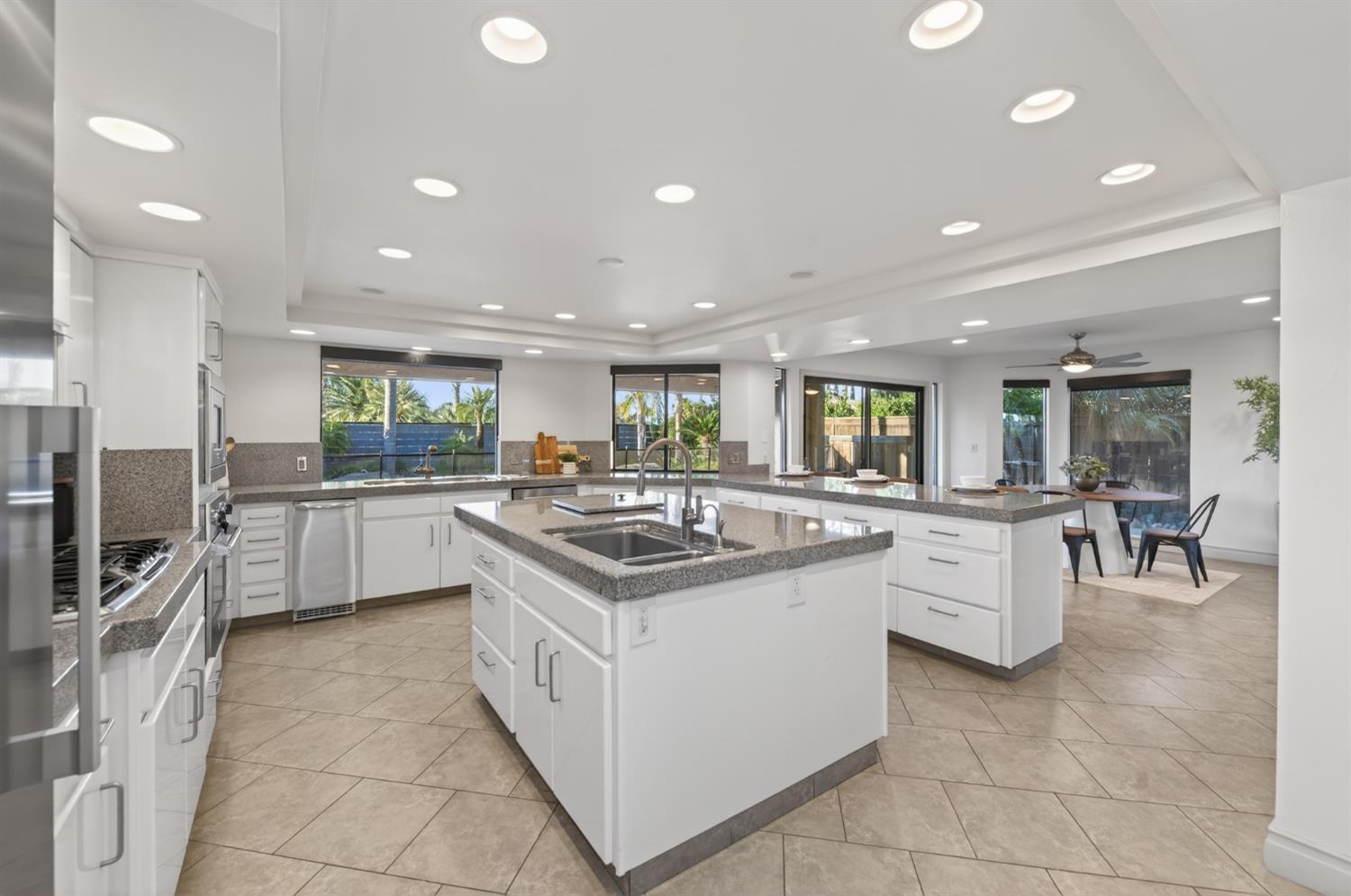 2788 W Bluff Ave, Fresno, CA 93711