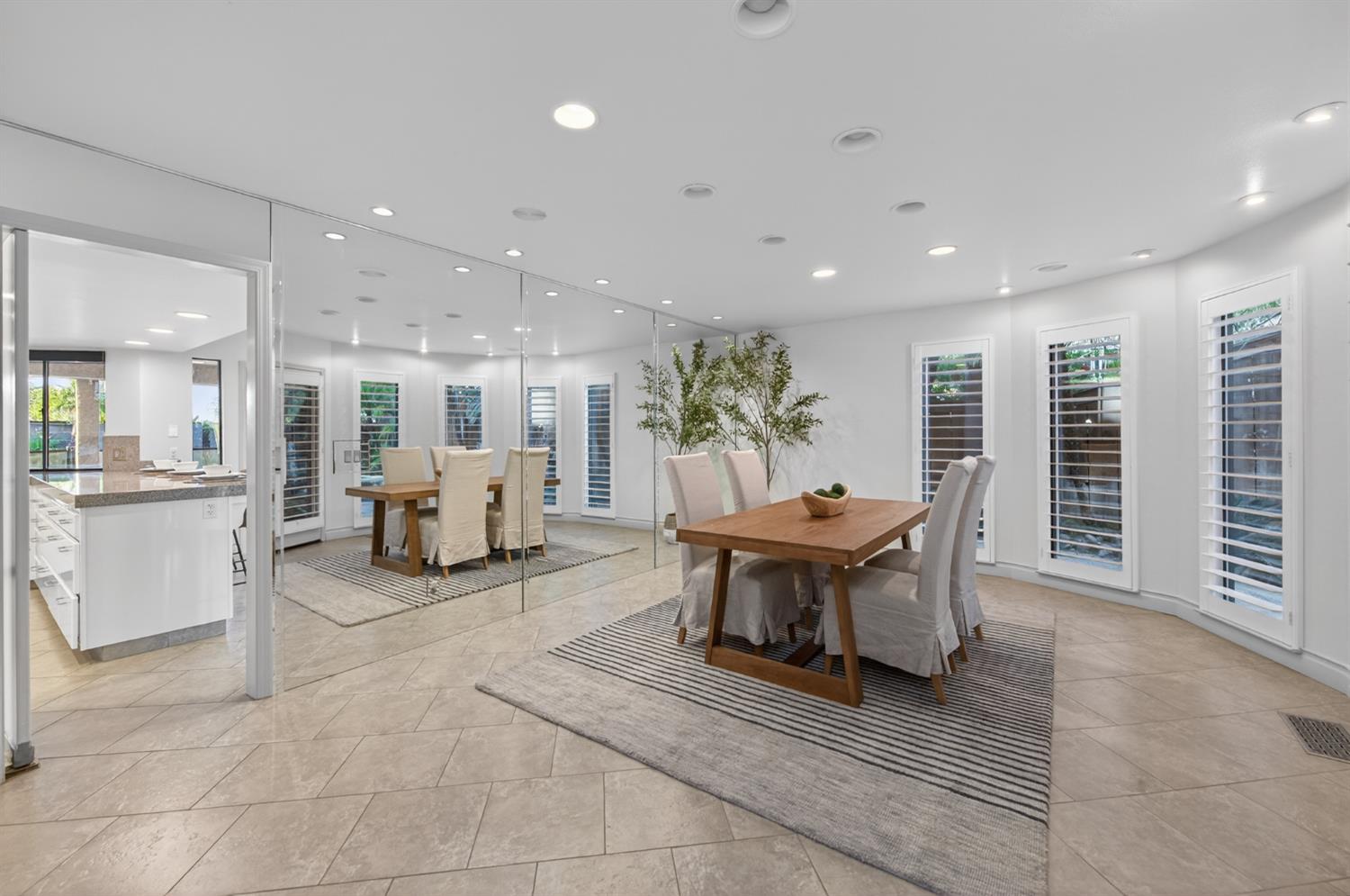 2788 W Bluff Ave, Fresno, CA 93711