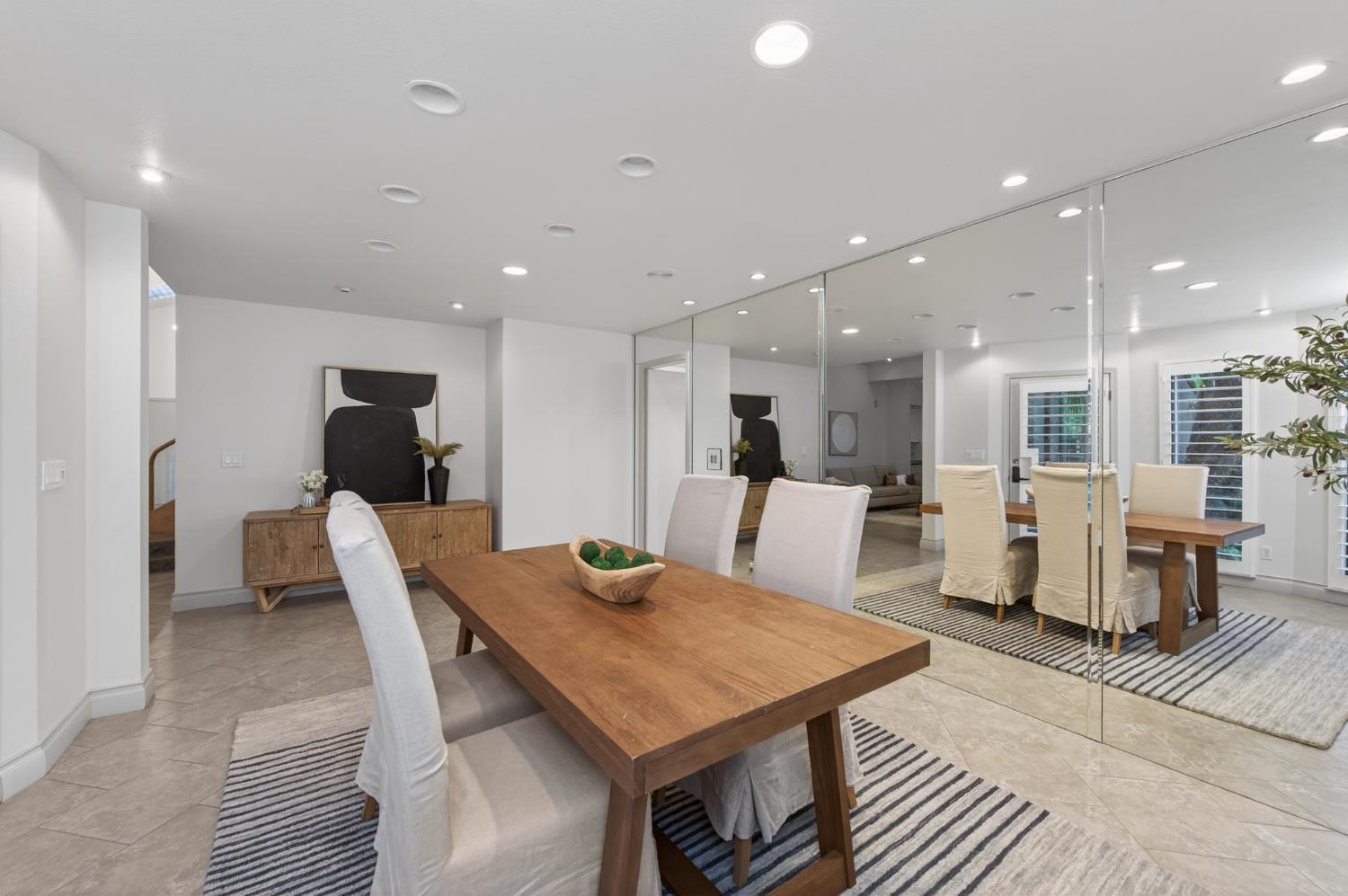 2788 W Bluff Ave, Fresno, CA 93711