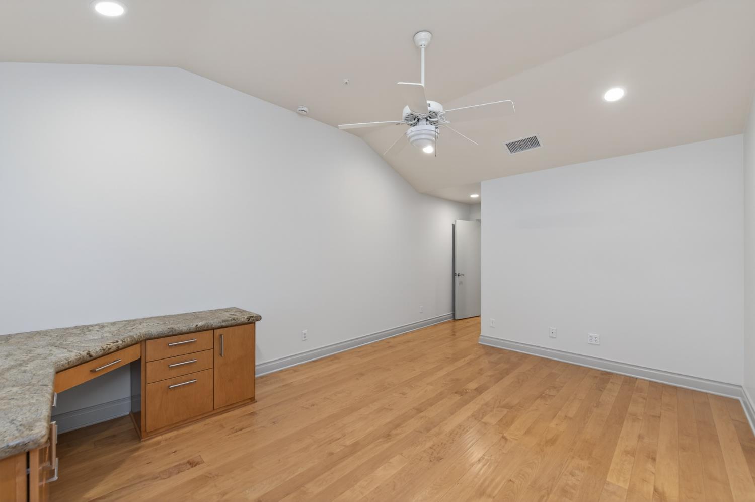 2788 W Bluff Ave, Fresno, CA 93711