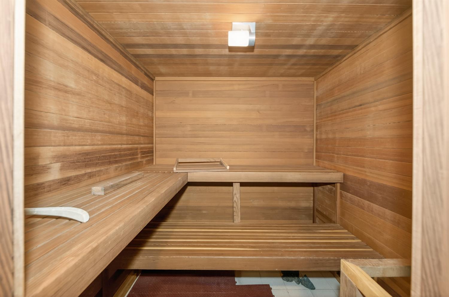 2788 W Bluff Ave, Fresno, CA 93711