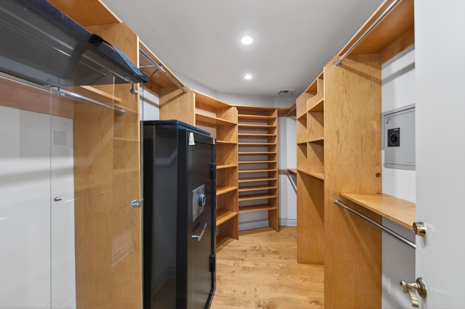 2788 W Bluff Ave, Fresno, CA 93711