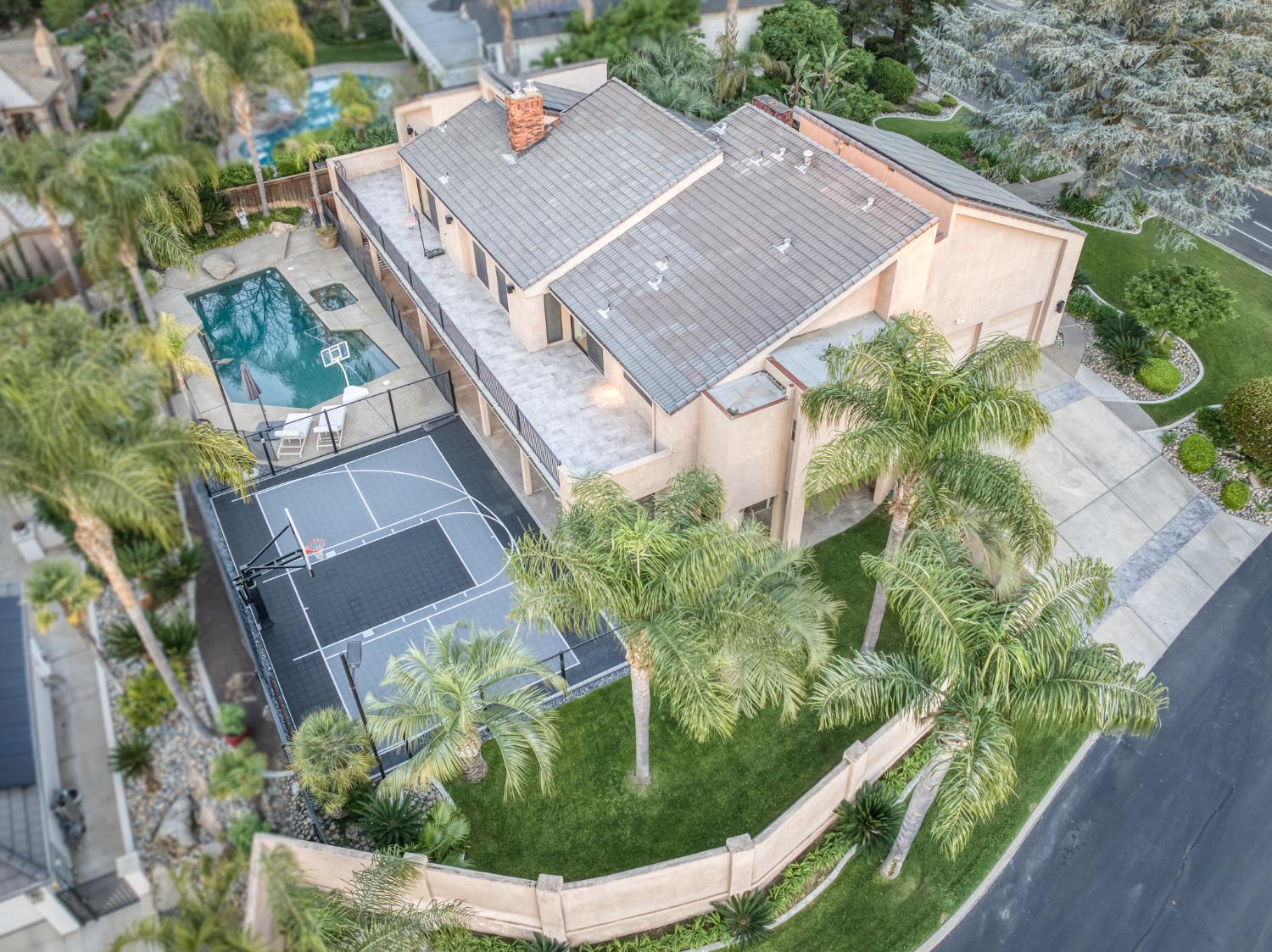 2788 W Bluff Ave, Fresno, CA 93711