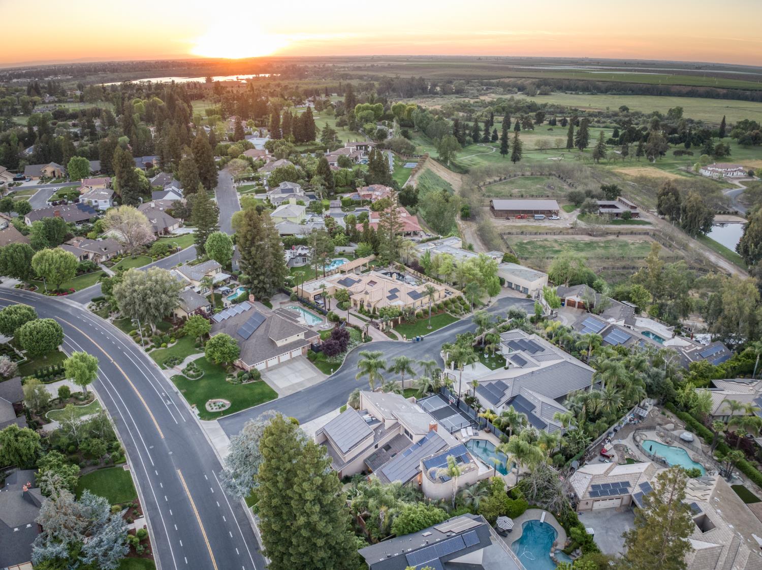 2788 W Bluff Ave, Fresno, CA 93711