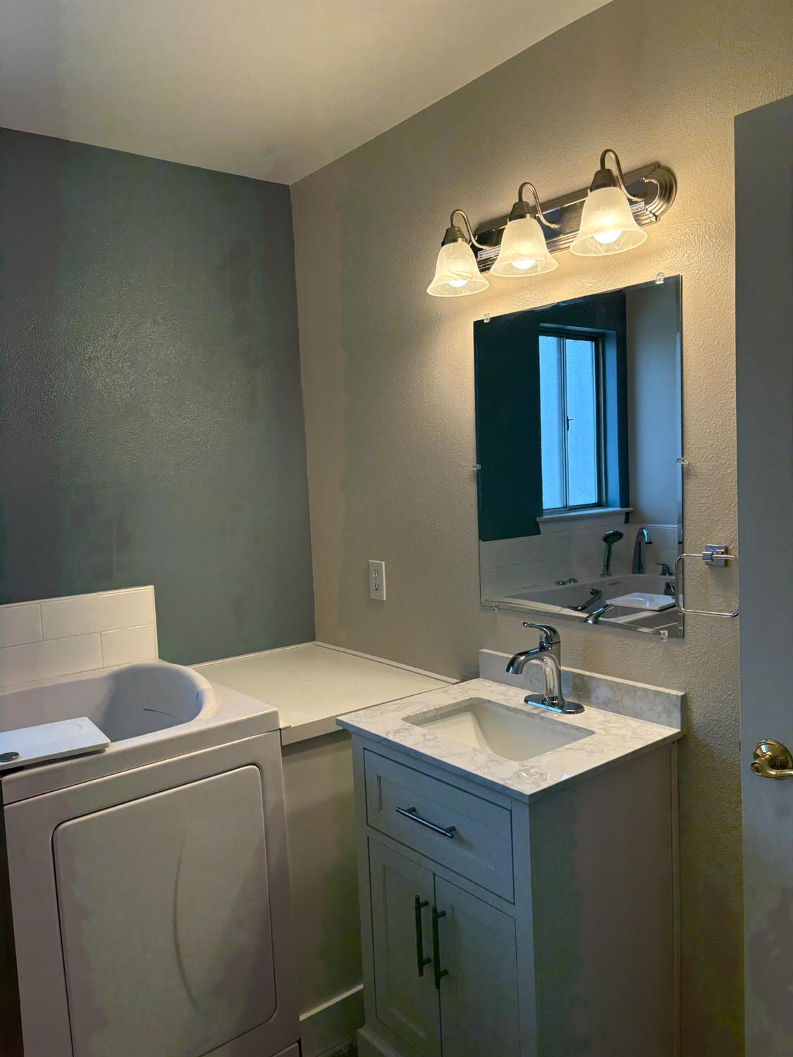 4324 N Cornelia Ave, Fresno, CA 93722