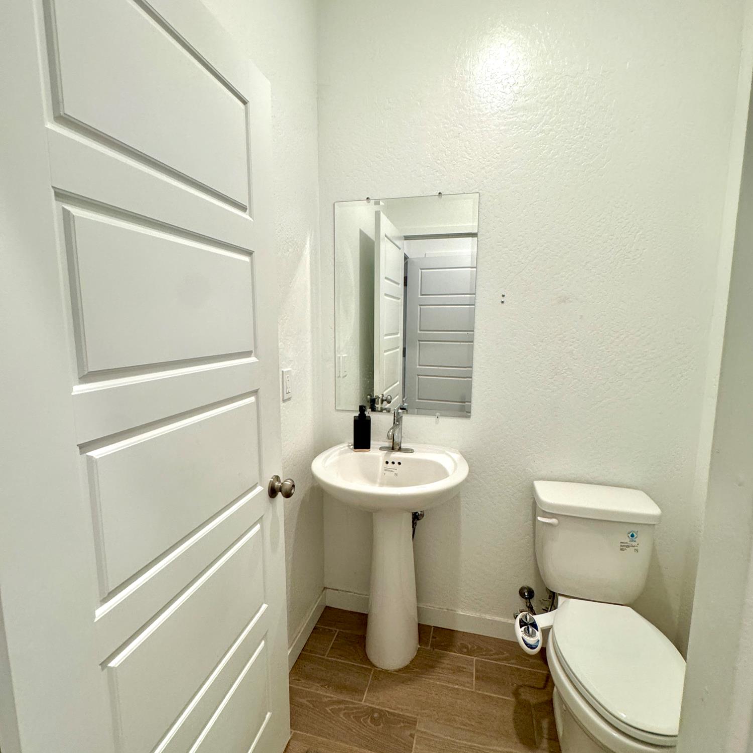 7012 W Donner Ave, Fresno, CA 93723