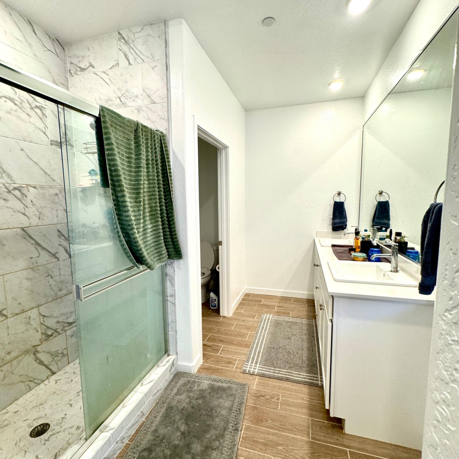 7012 W Donner Ave, Fresno, CA 93723