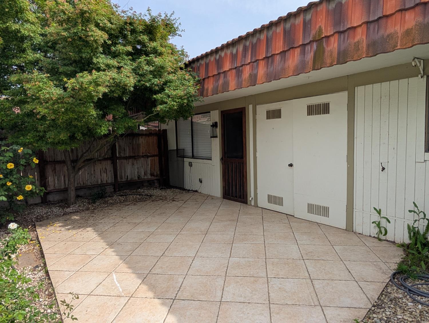 4918 N Sequoia Dr #102, Fresno, CA 93704