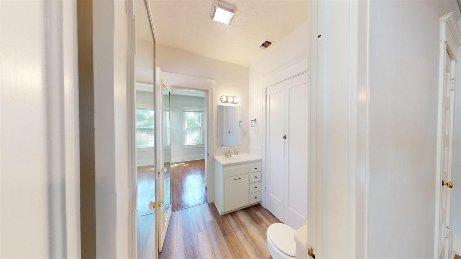 2605 N Wishon Ave, Fresno, CA 93704