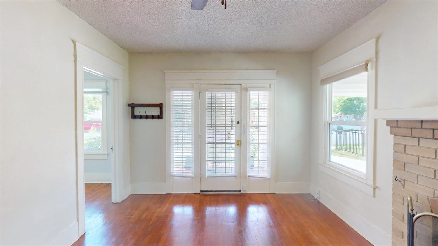 2605 N Wishon Ave, Fresno, CA 93704