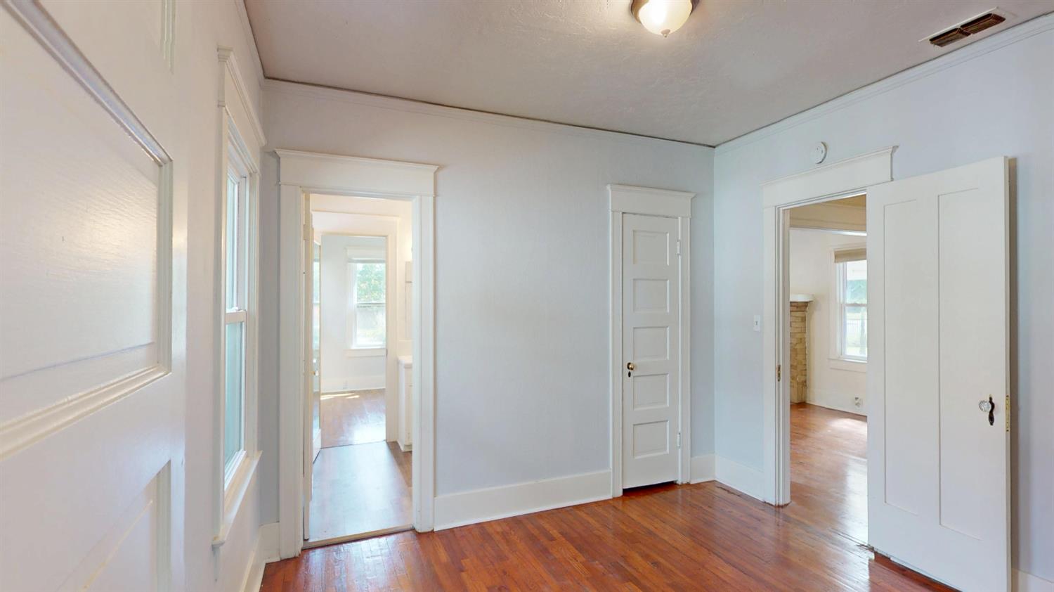 2605 N Wishon Ave, Fresno, CA 93704