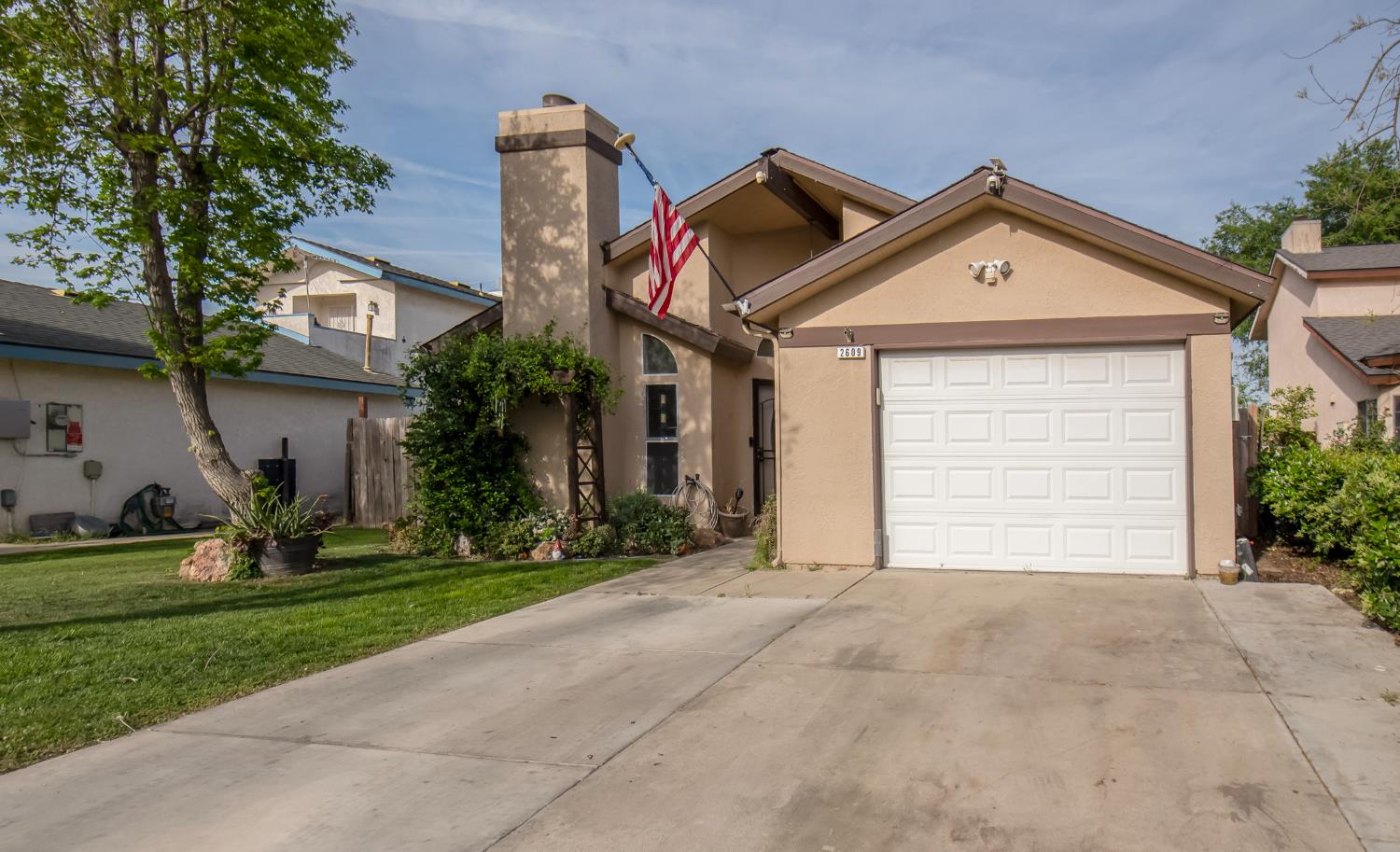 2609 N Hanover Ave, Fresno, CA 93722