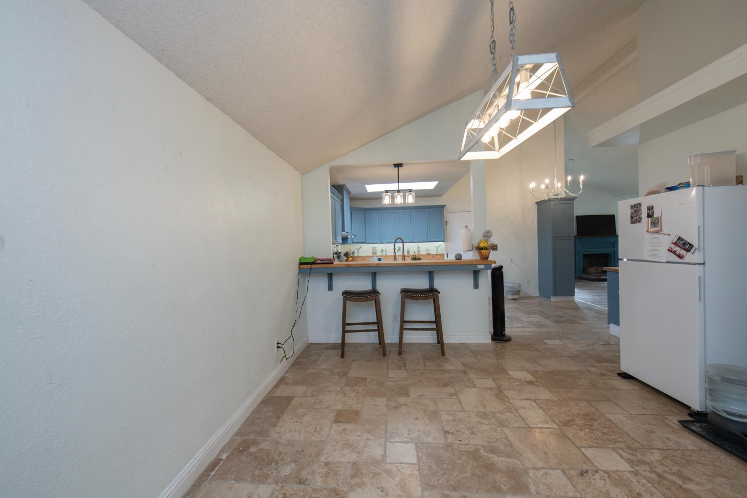 2609 N Hanover Ave, Fresno, CA 93722