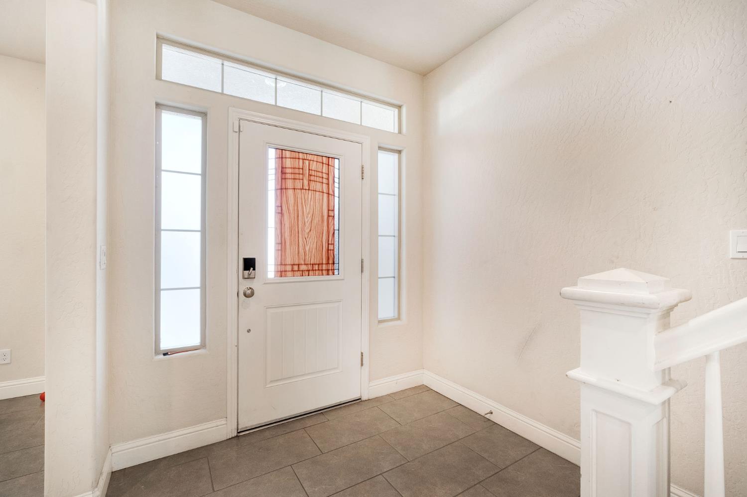 5952 E Truman Ave, Fresno, CA 93727