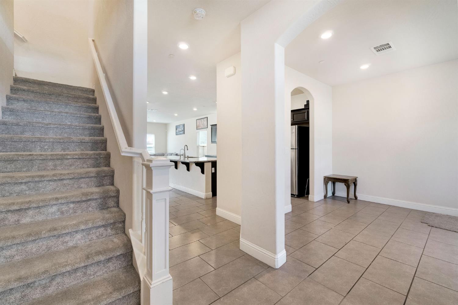 5952 E Truman Ave, Fresno, CA 93727