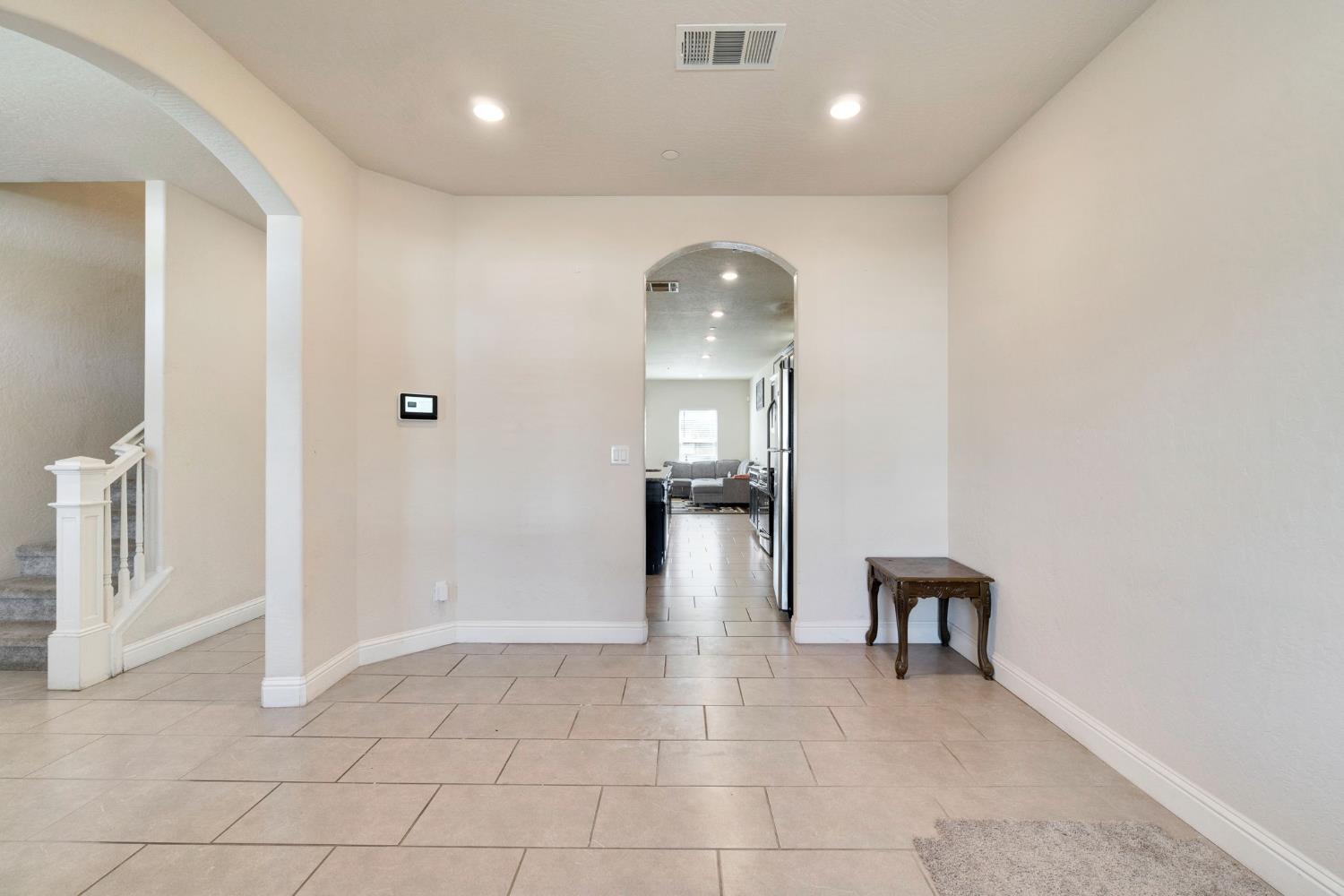 5952 E Truman Ave, Fresno, CA 93727