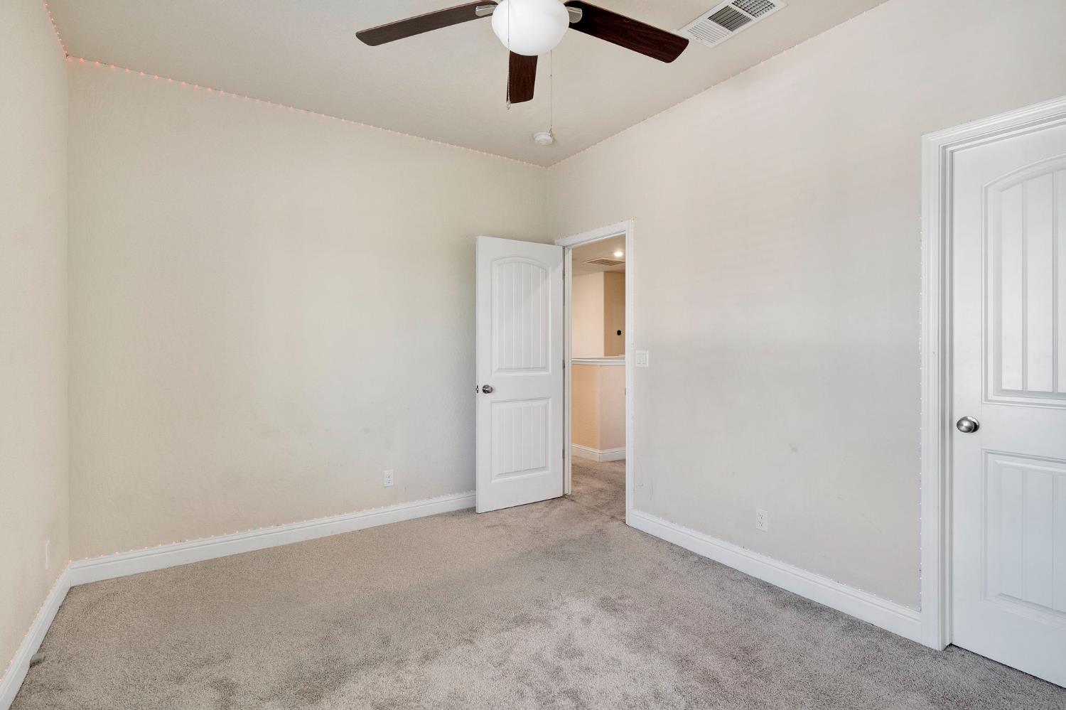 5952 E Truman Ave, Fresno, CA 93727