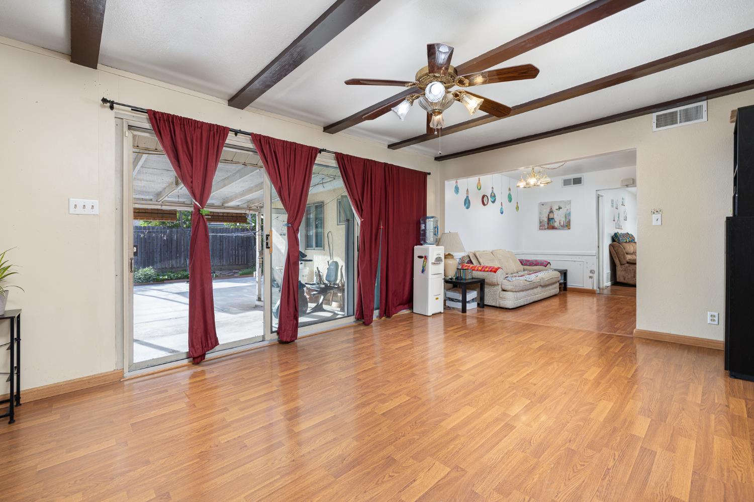 4683 N Angus St, Fresno, CA 93726