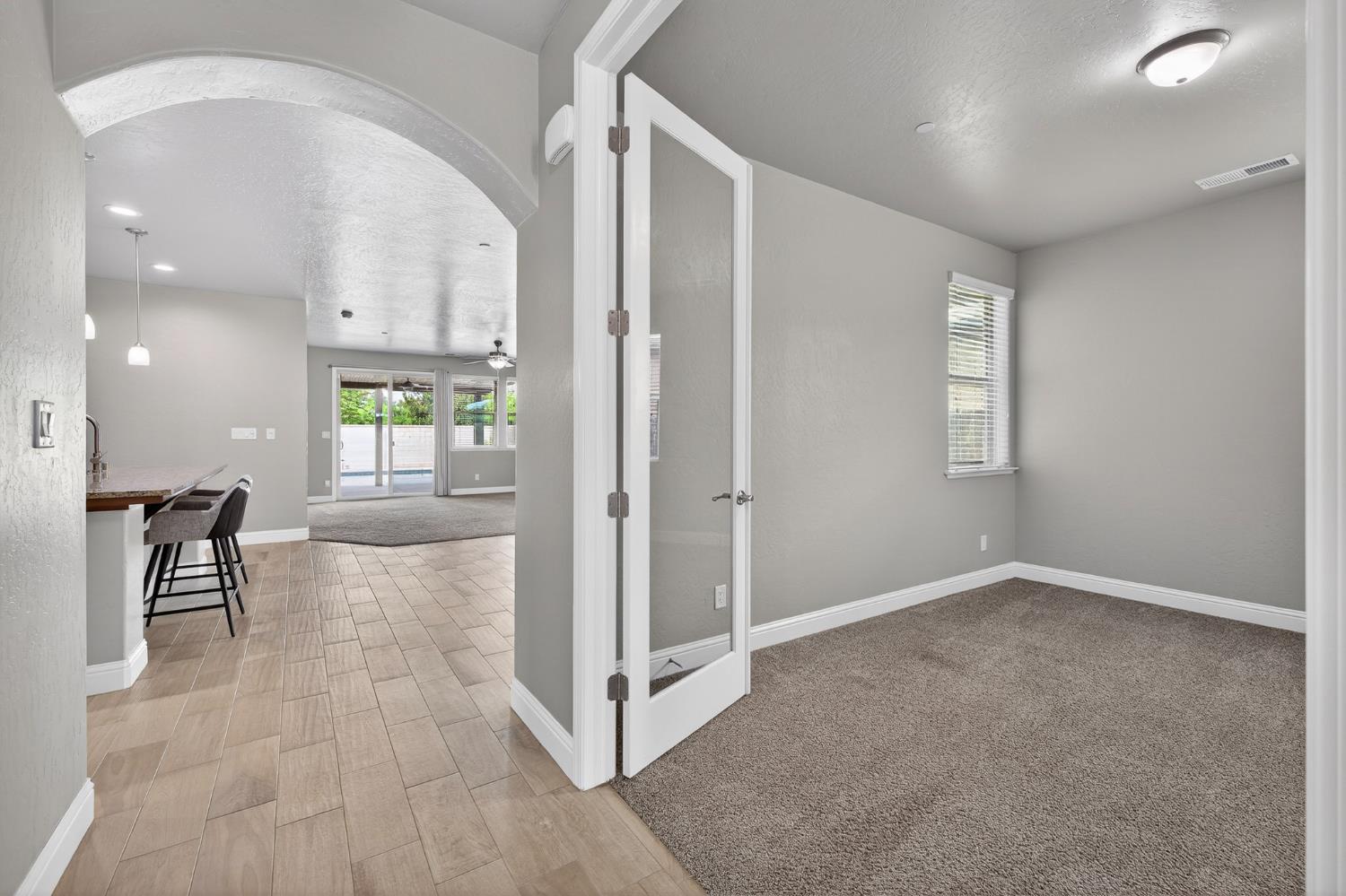 2446 S Claremont Ave, Fresno, CA 93727