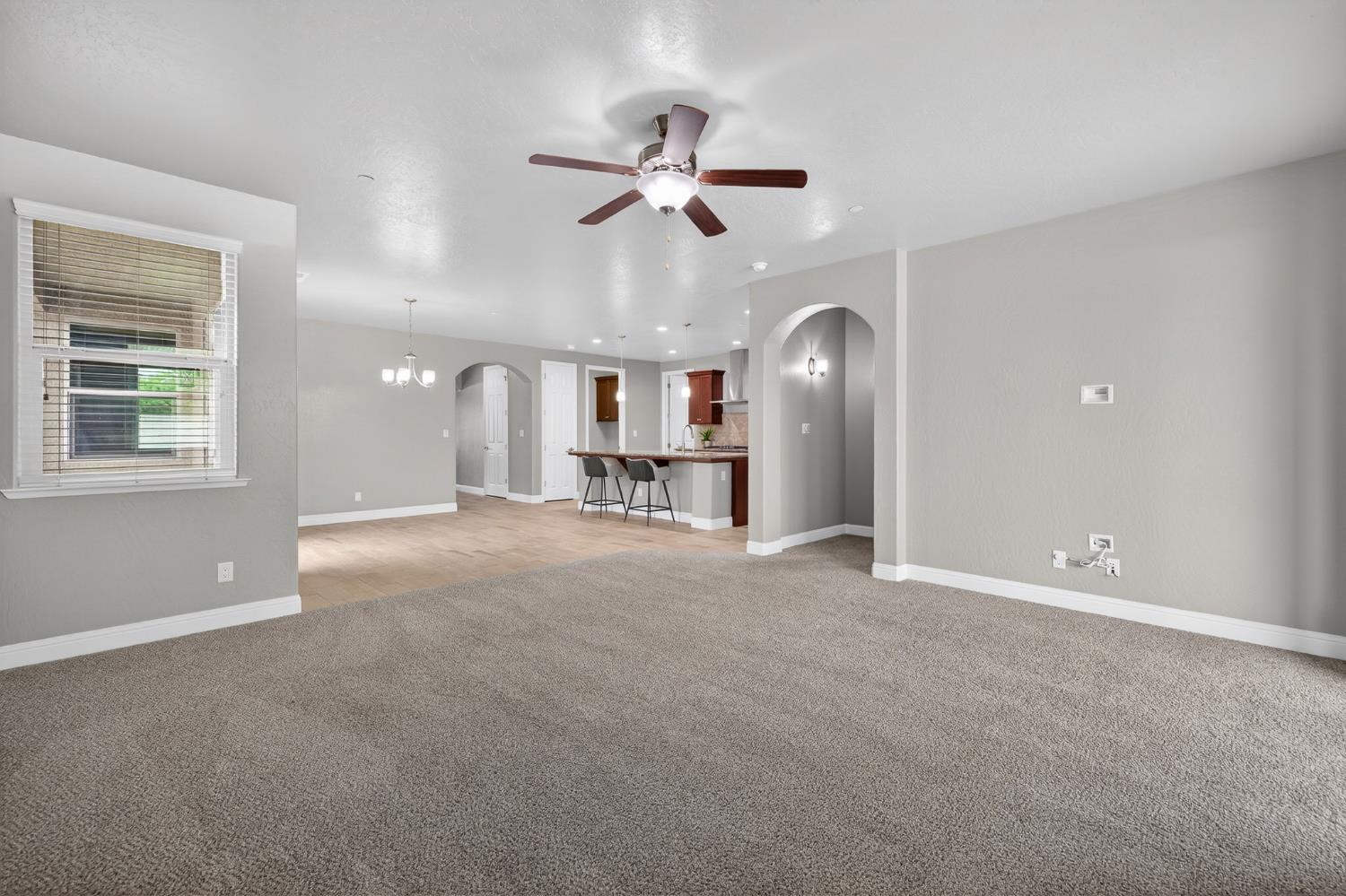 2446 S Claremont Ave, Fresno, CA 93727