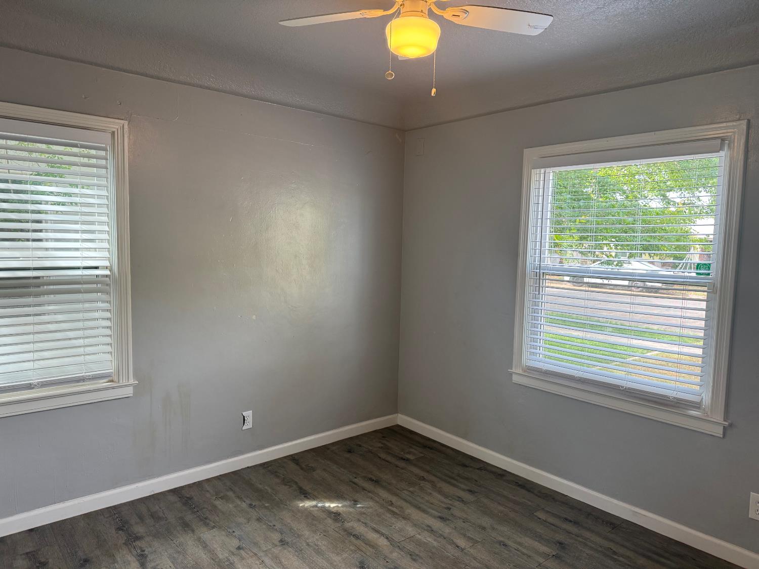 3322 E Lamona Ave, Fresno, CA 93703