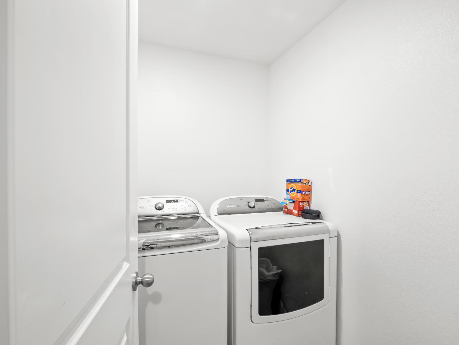 3637 N Mccaffrey Ave, Fresno, CA 93722