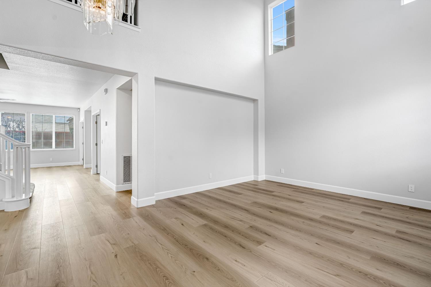 9358 N Winery Ave, Fresno, CA 93720