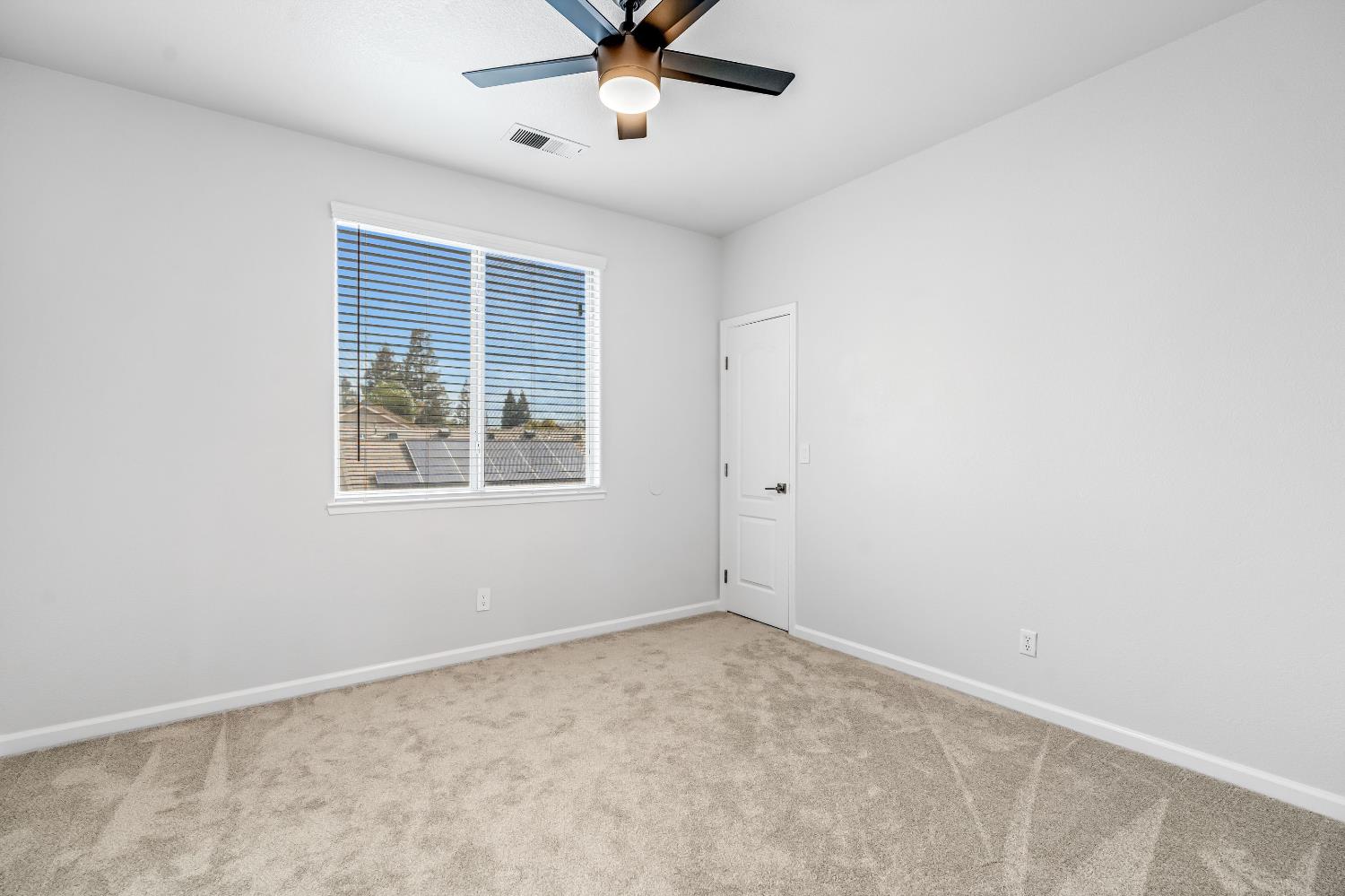 9358 N Winery Ave, Fresno, CA 93720