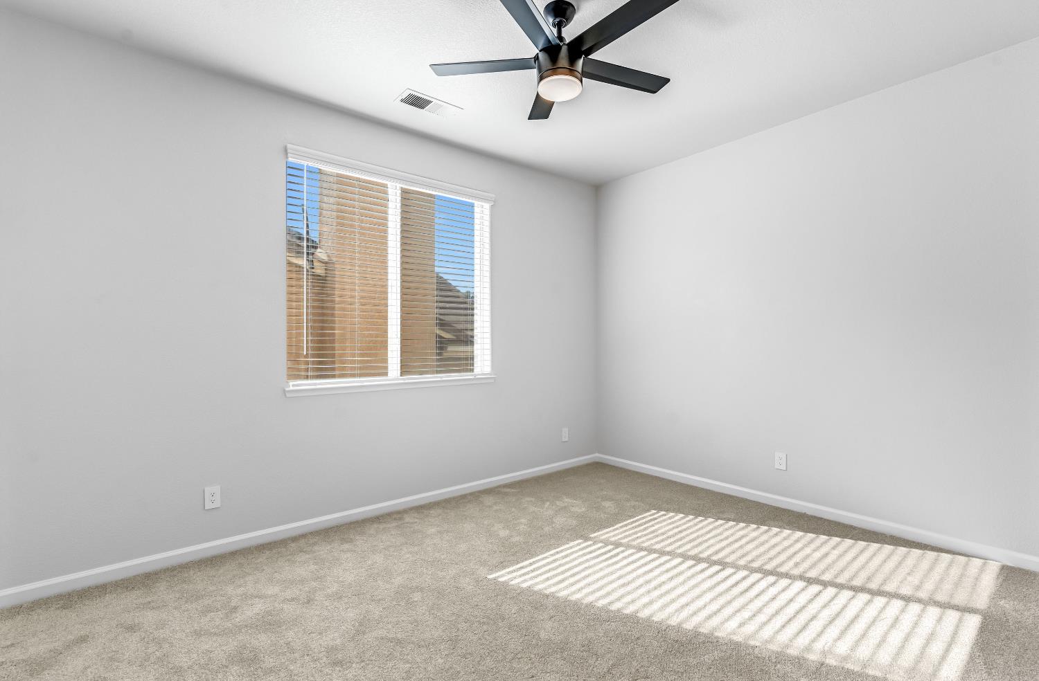 9358 N Winery Ave, Fresno, CA 93720