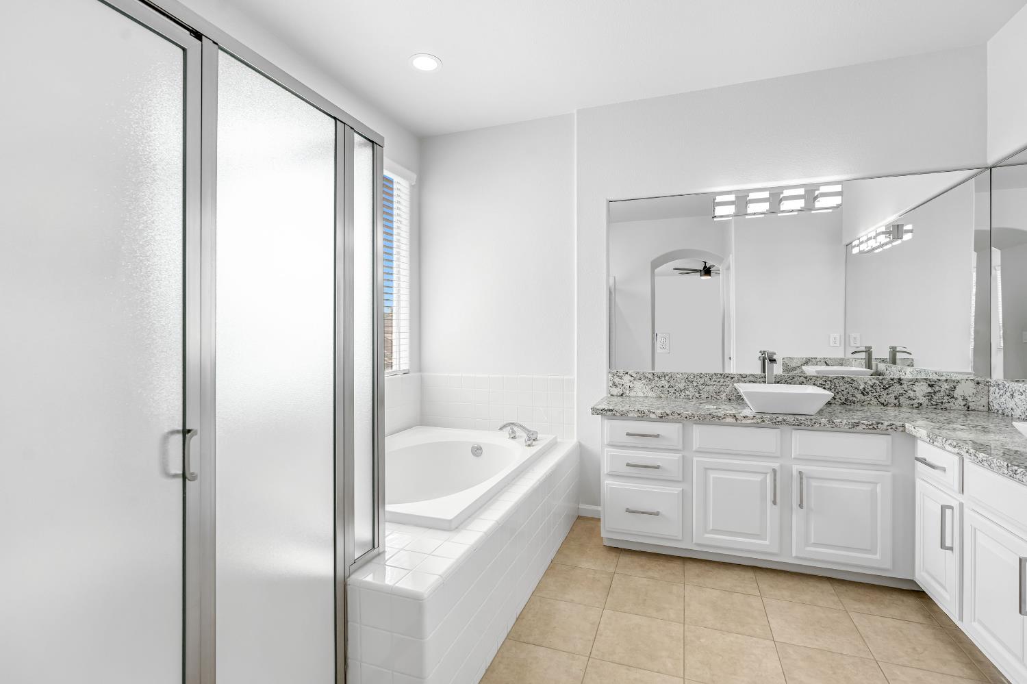 9358 N Winery Ave, Fresno, CA 93720