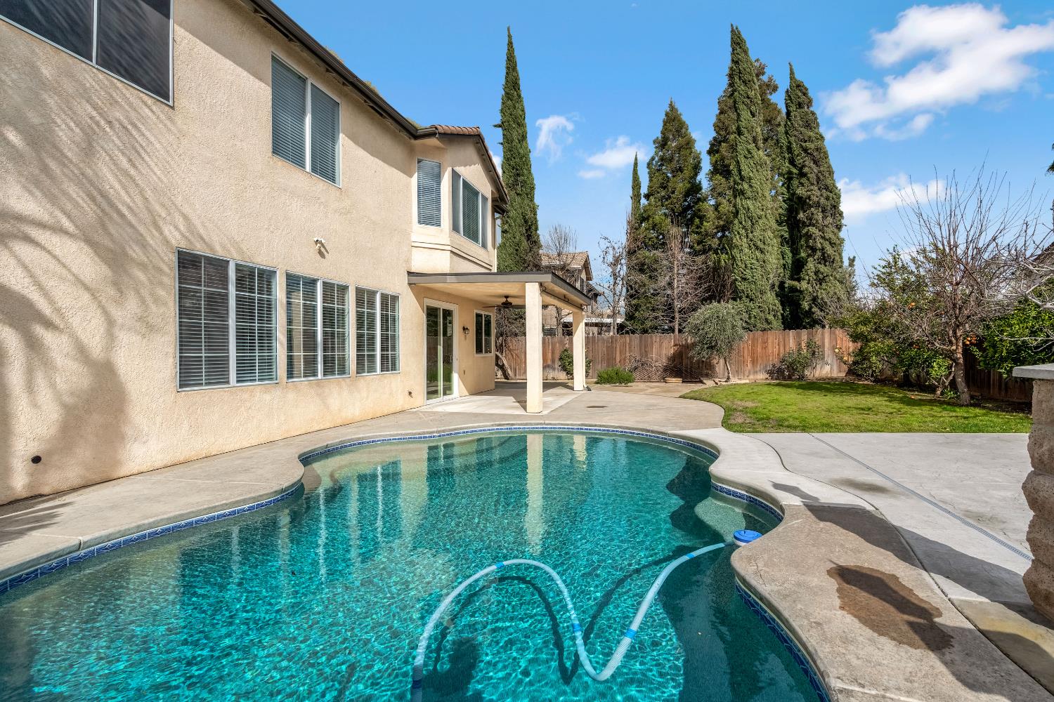 9358 N Winery Ave, Fresno, CA 93720