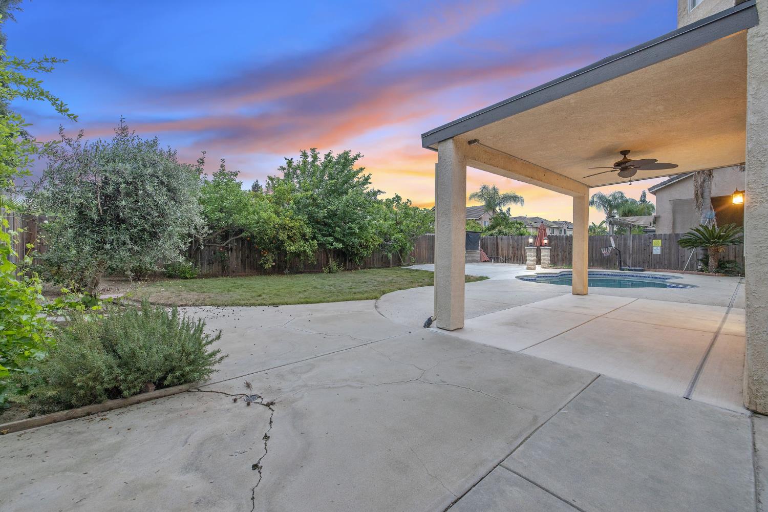 9358 N Winery Ave, Fresno, CA 93720