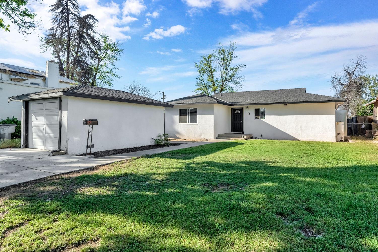 21 E Eden, Fresno, CA 93706