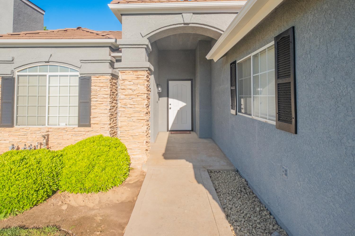 9962 N Woodrow Ave, Fresno, CA 93720