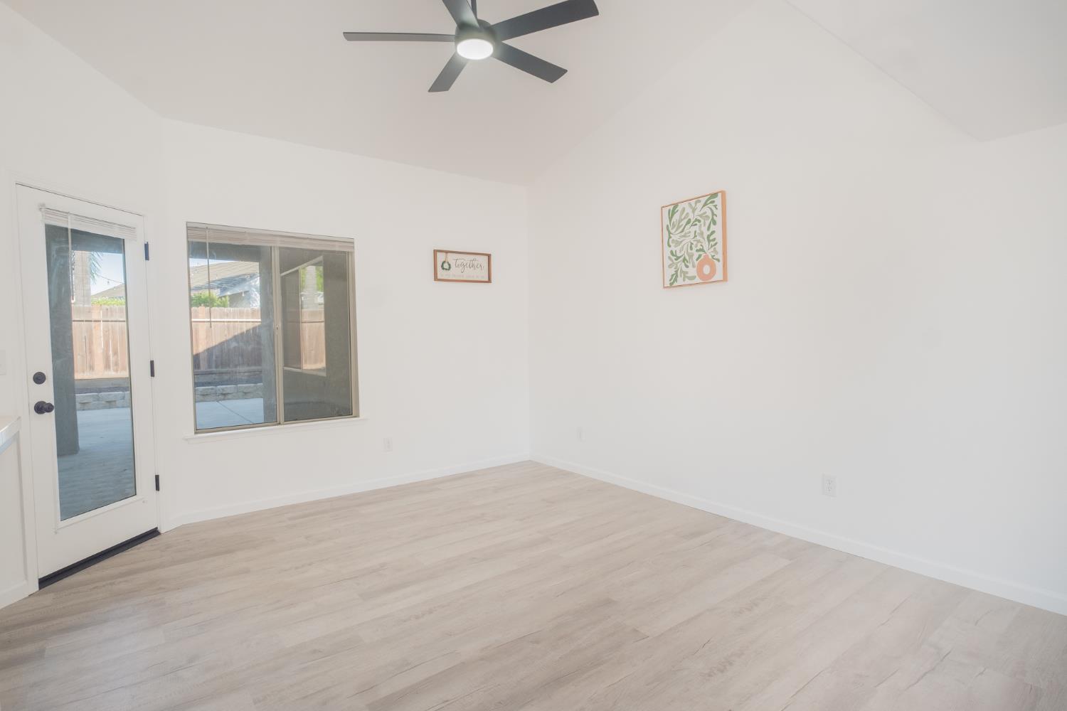 9962 N Woodrow Ave, Fresno, CA 93720