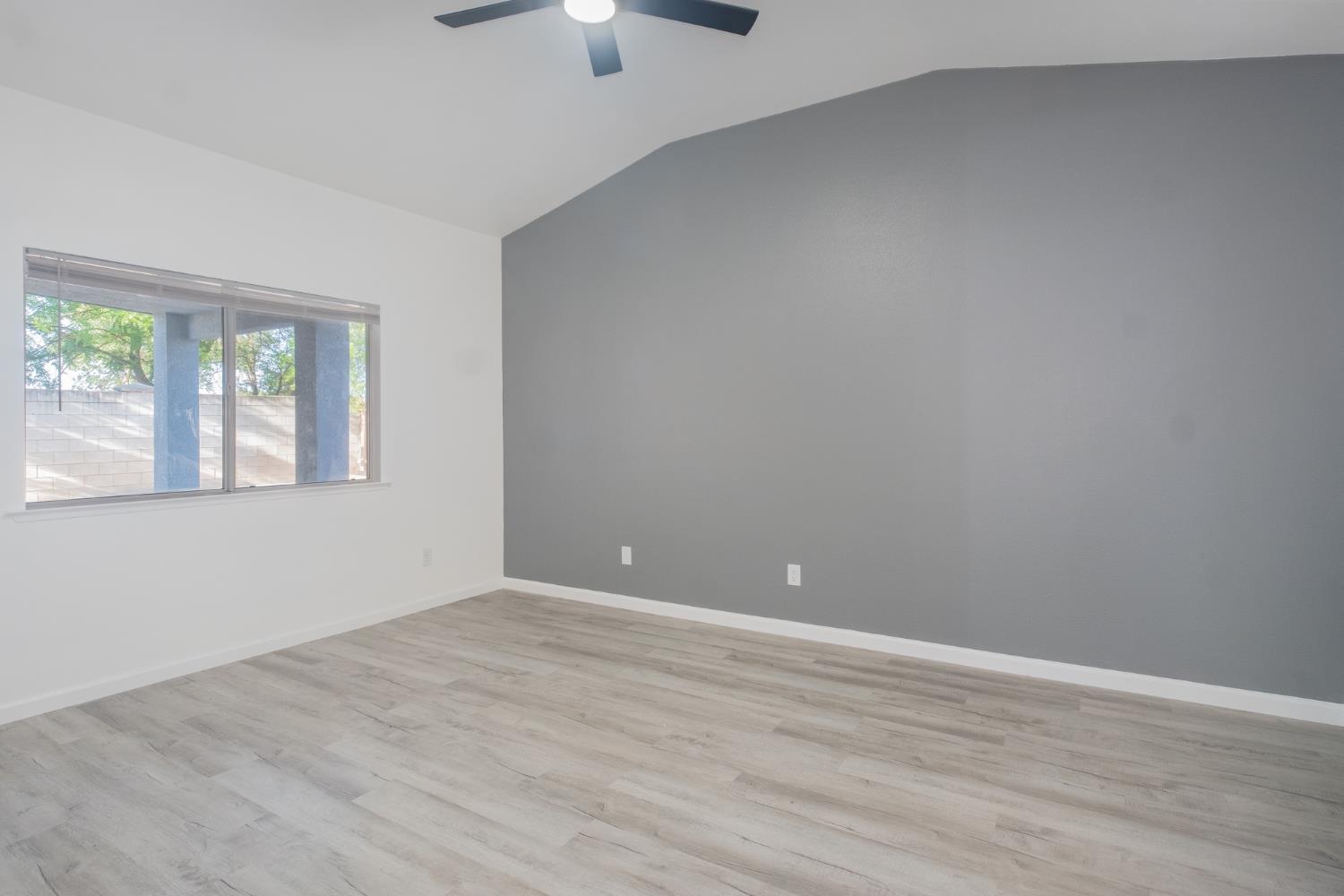 9962 N Woodrow Ave, Fresno, CA 93720