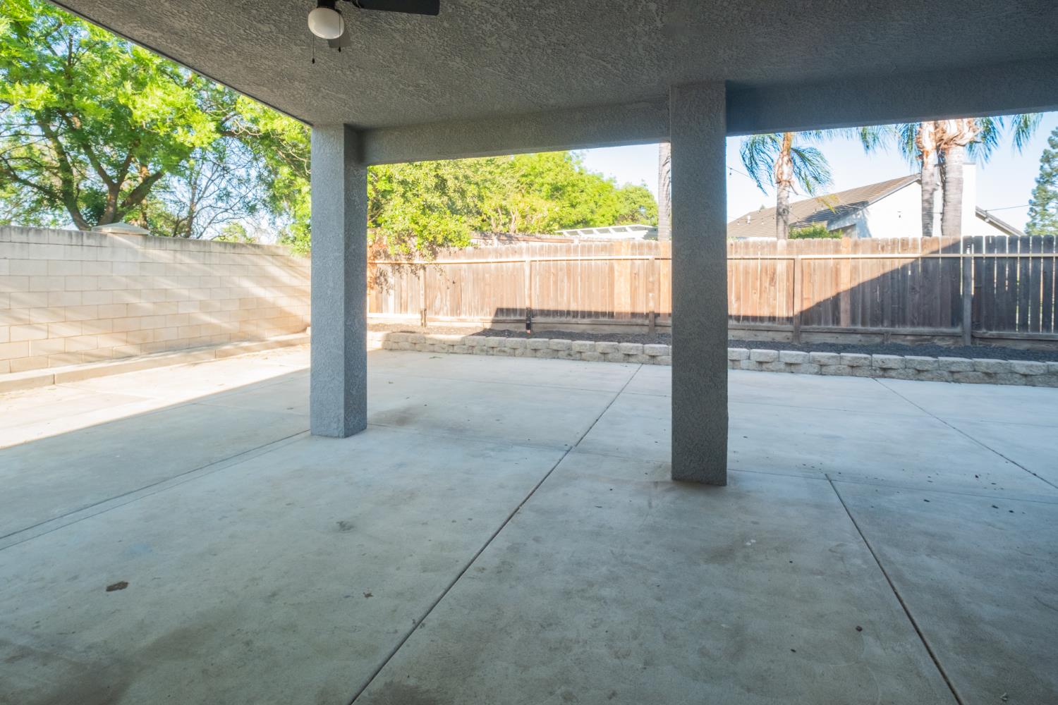 9962 N Woodrow Ave, Fresno, CA 93720