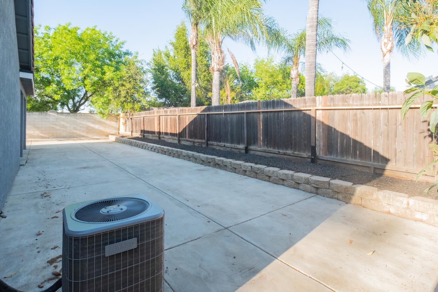 9962 N Woodrow Ave, Fresno, CA 93720