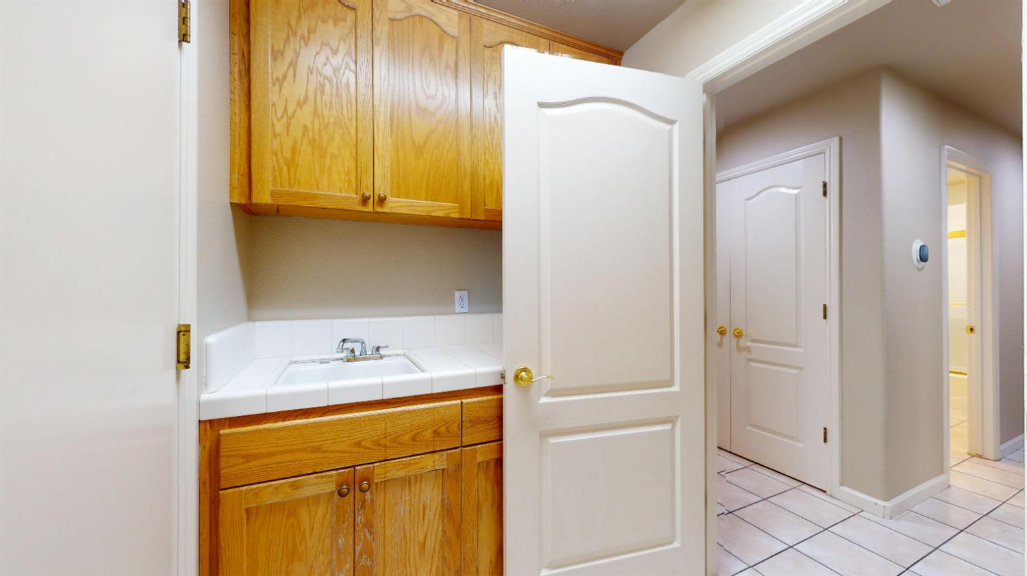 2808 W Brentford Ct, Fresno, CA 93711