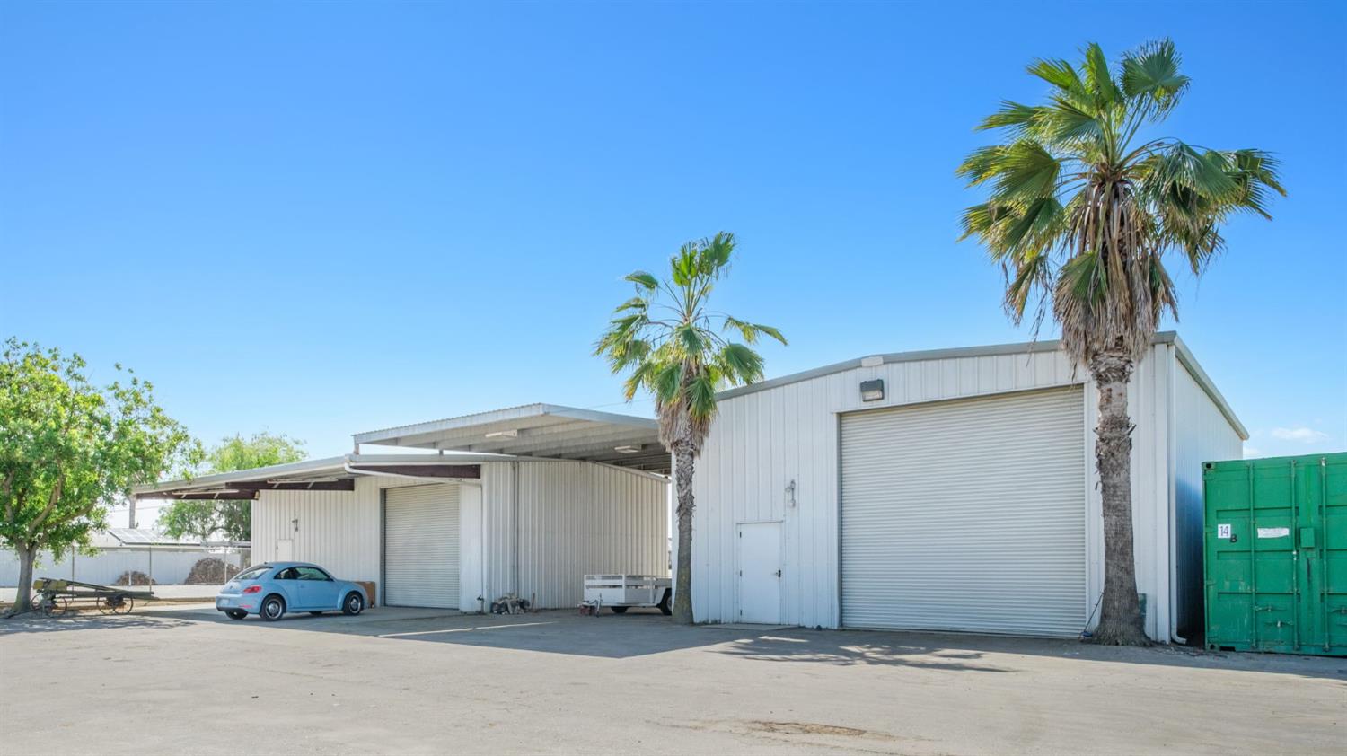 8519 S Orange Ave, Fresno, CA 93725