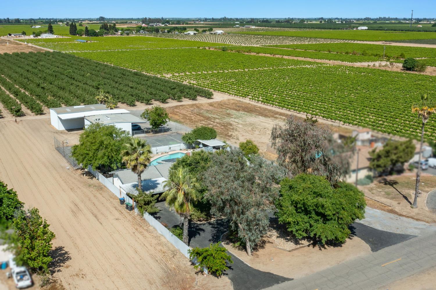 8519 S Orange Ave, Fresno, CA 93725