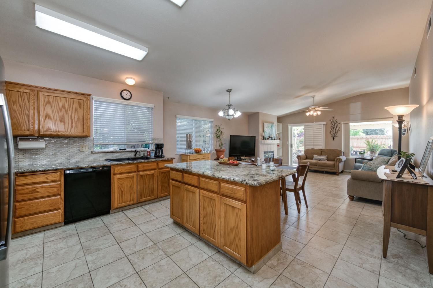 4681 W Sierra Ave, Fresno, CA 93722