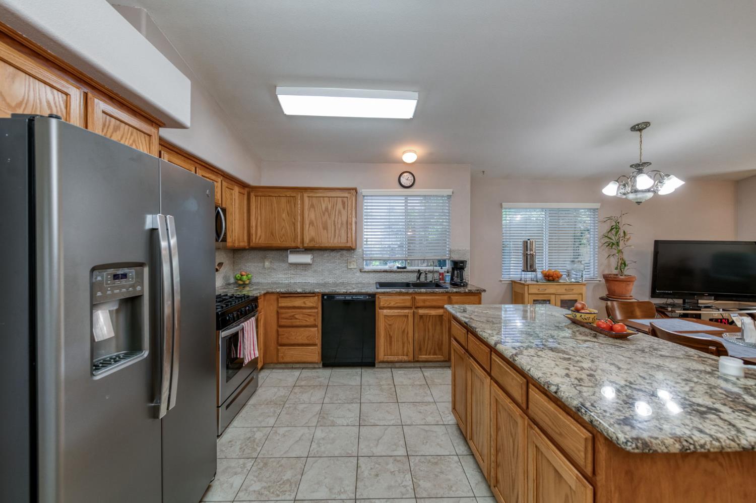 4681 W Sierra Ave, Fresno, CA 93722