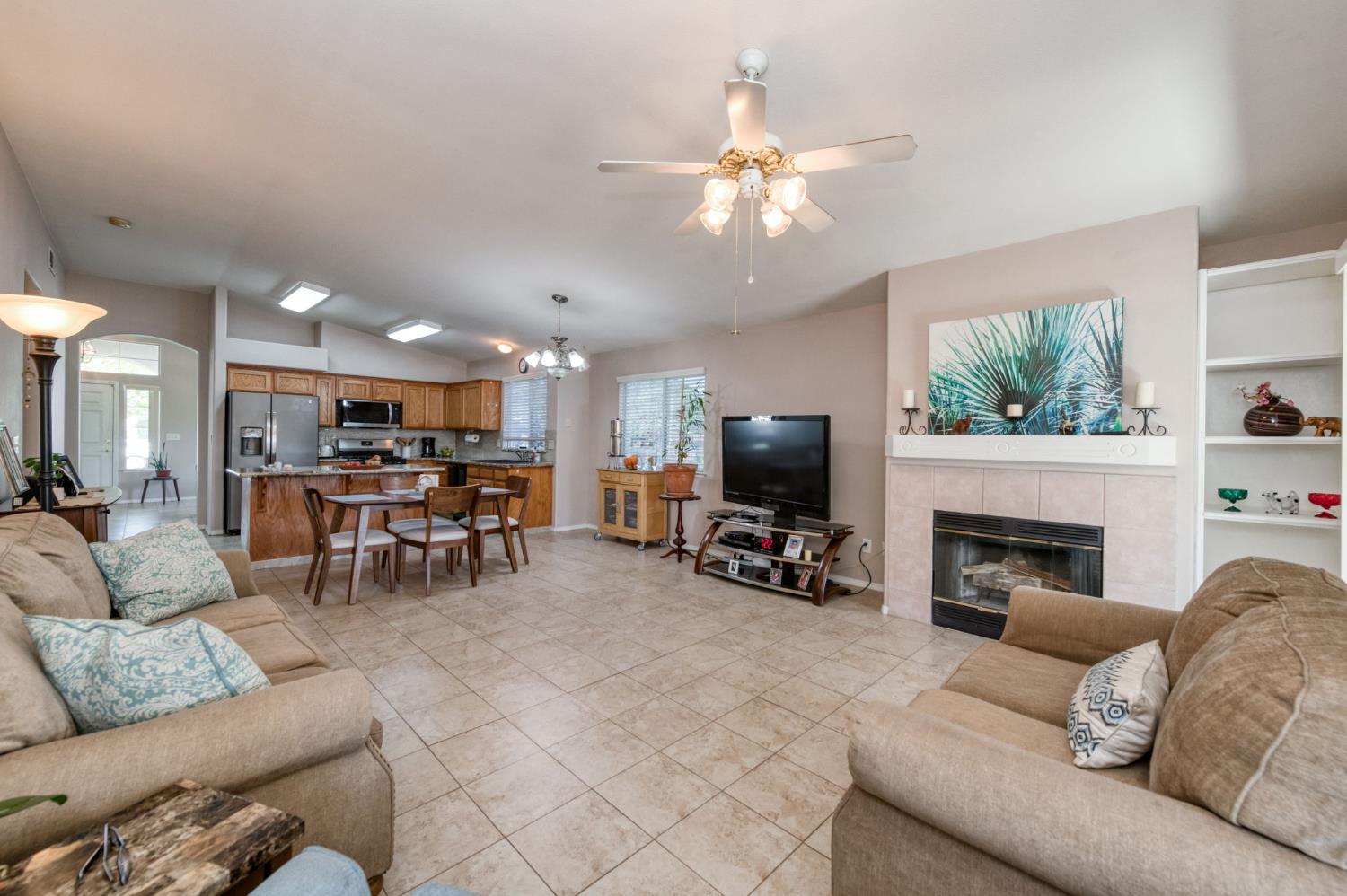 4681 W Sierra Ave, Fresno, CA 93722