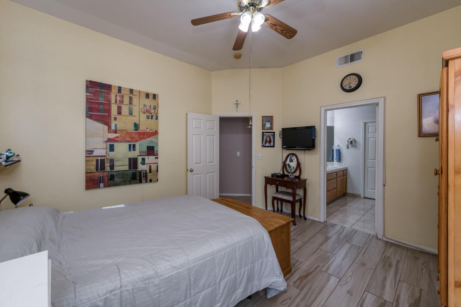 4681 W Sierra Ave, Fresno, CA 93722