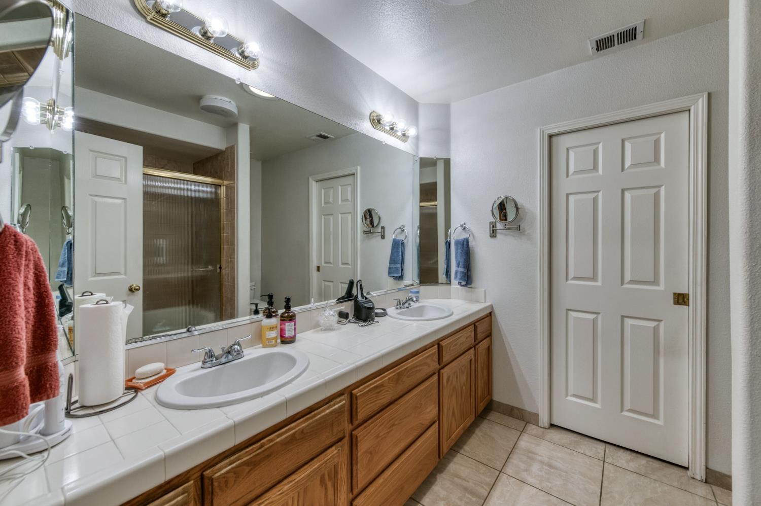 4681 W Sierra Ave, Fresno, CA 93722