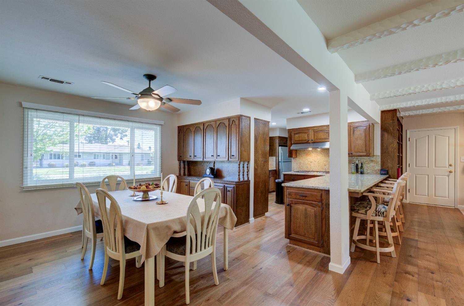 2004 S Renn Ave, Fresno, CA 93727