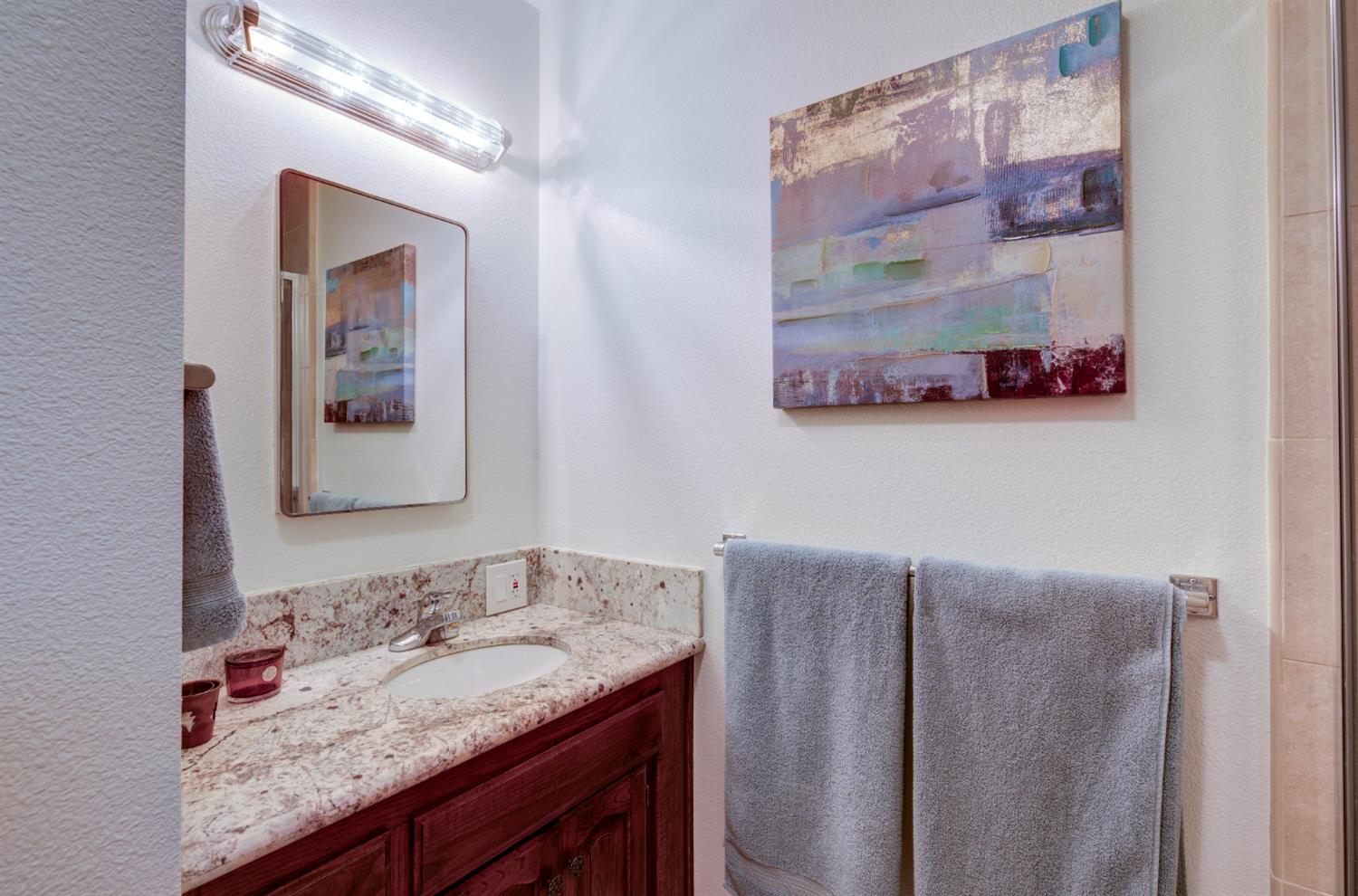 2004 S Renn Ave, Fresno, CA 93727