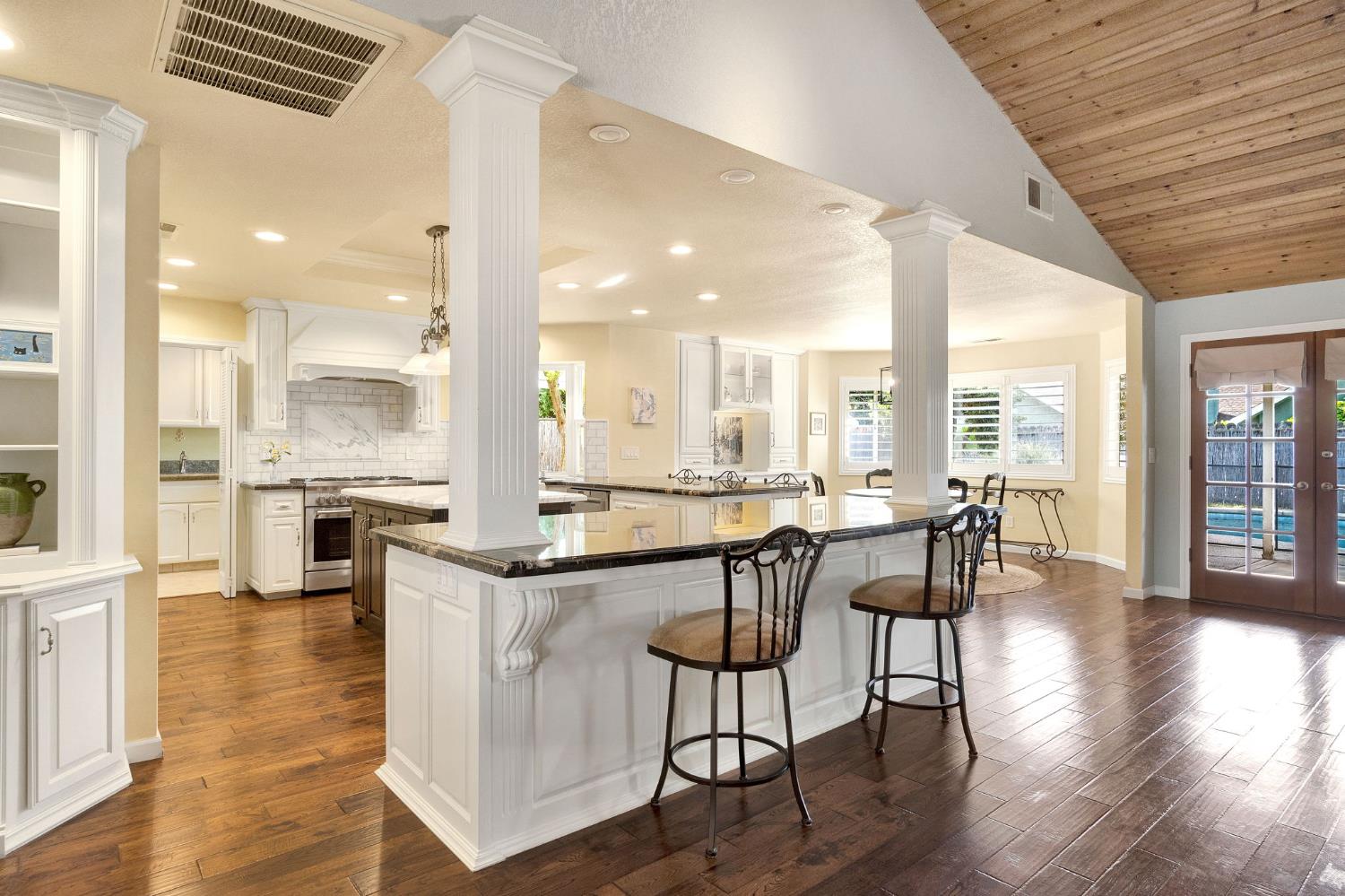 1367 E Decatur Ave, Fresno, CA 93720