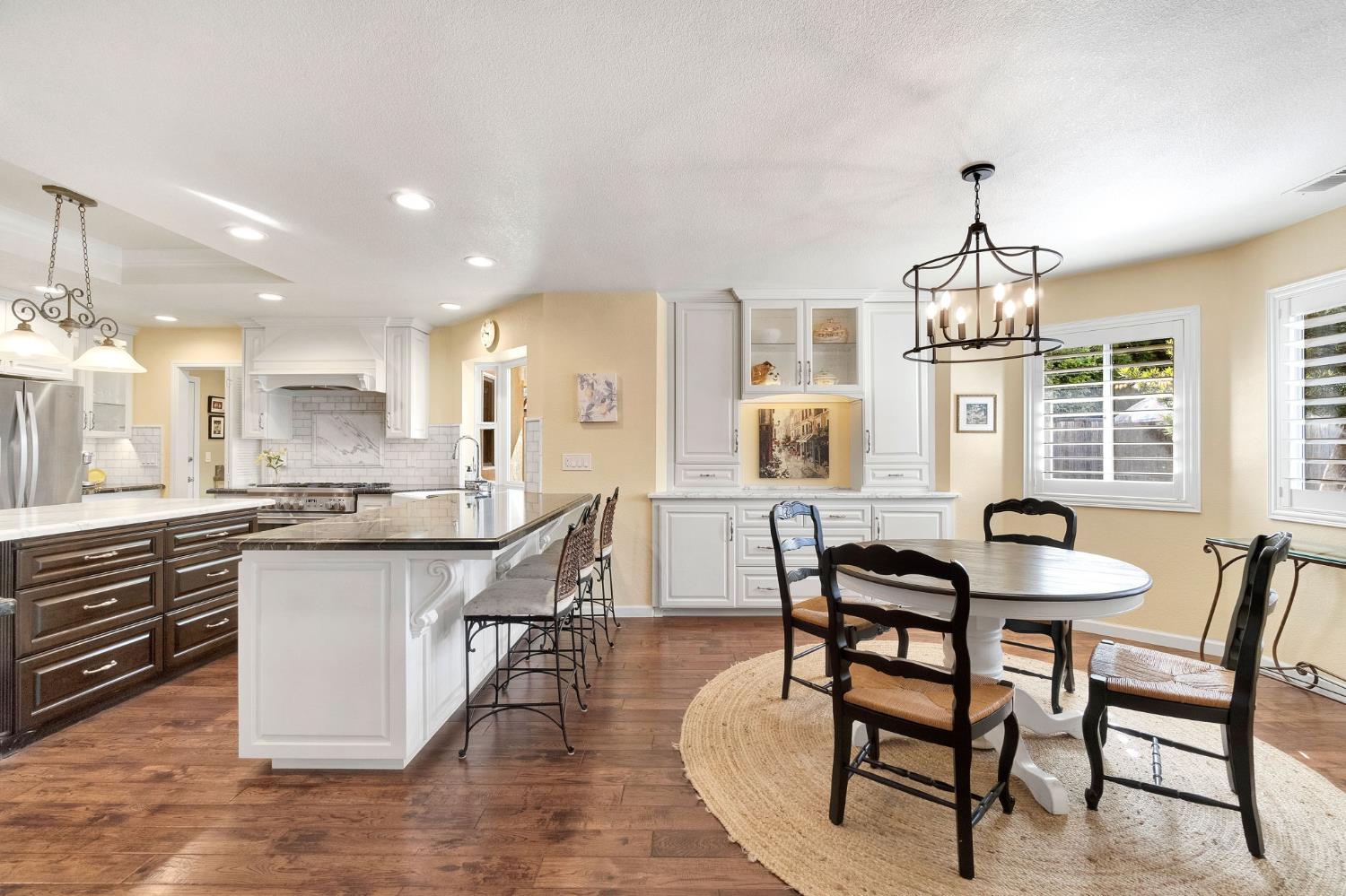 1367 E Decatur Ave, Fresno, CA 93720